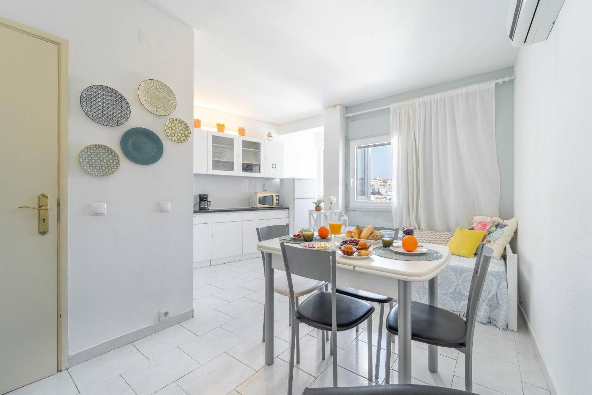 Lena'S Beach House By Hellovacations Albufeira Exterior photo